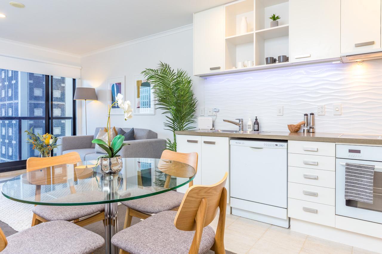 Gorgeous Apartment! Nice Views, Pool And Gym. Оукланд Екстериор снимка
